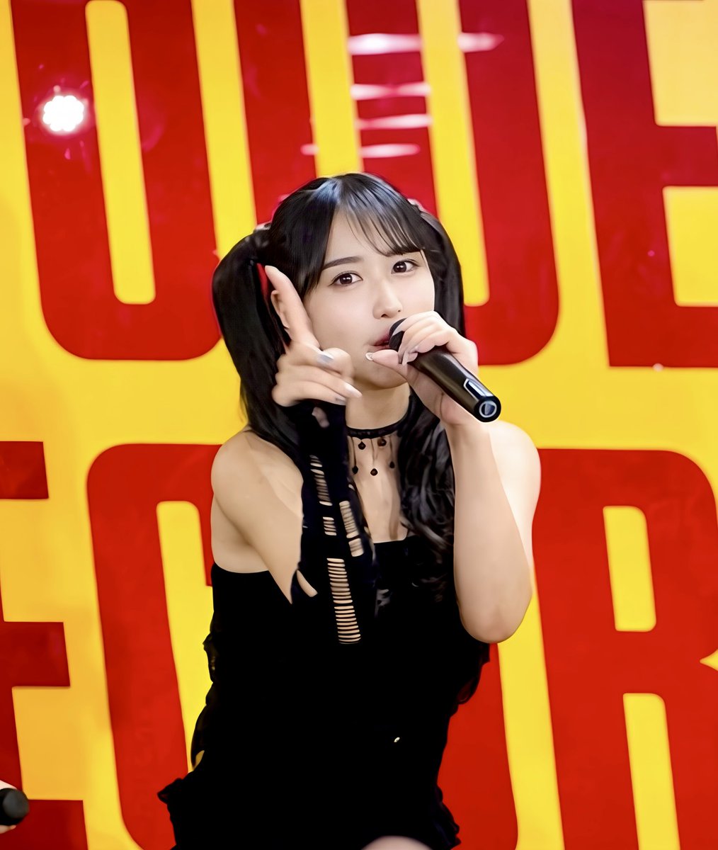 5han_yuki's tweet photo. 白があれば黒もあるわけで。今思うとレア!
クールな感じも疲れた心に染み渡る。
随分経った気がするけど、たった1年前の出来事なのです。
Lovlisの飛躍ぶりが凄い。
#らぶりすびより
#idol
@krsm_nn_love https://t.co/AmDKSDe9oR