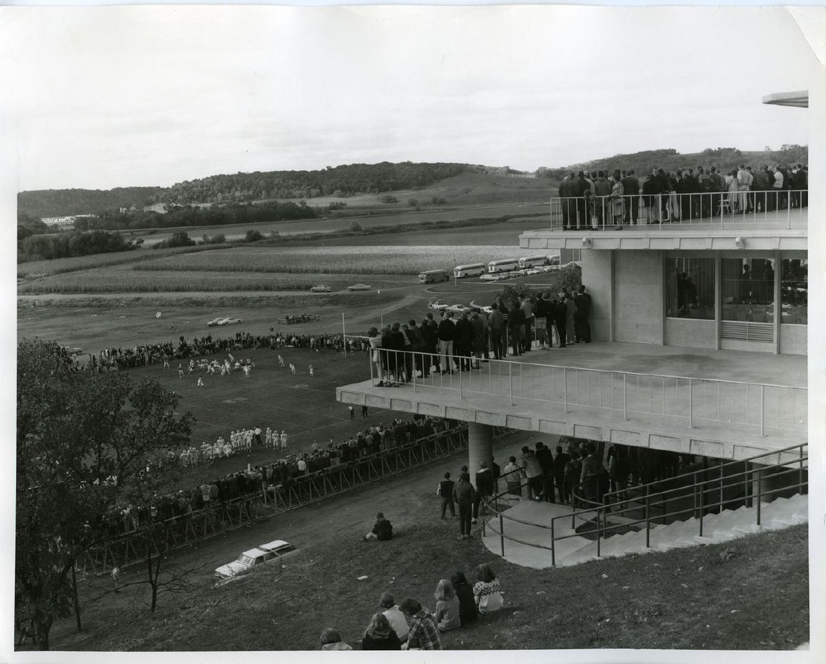 luthercollege's tweet photo. Homecoming is almost here! There’s nothing like a few throwbacks to get us ready for the weekend.💙 https://t.co/ubjbIJAEYx