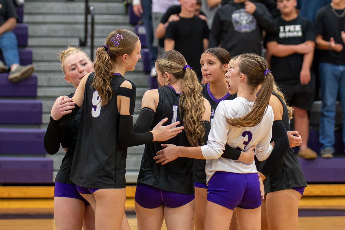 AaronKDesigns's tweet photo. Four more moments from Strasburg vs. Central: staying ready, making the play, and backing each other. 🏐💜

📸 Match photos are available for purchase at https://t.co/5heka5zHVQ

#StrasburgRams #Volleyball https://t.co/34VM3wp7uN