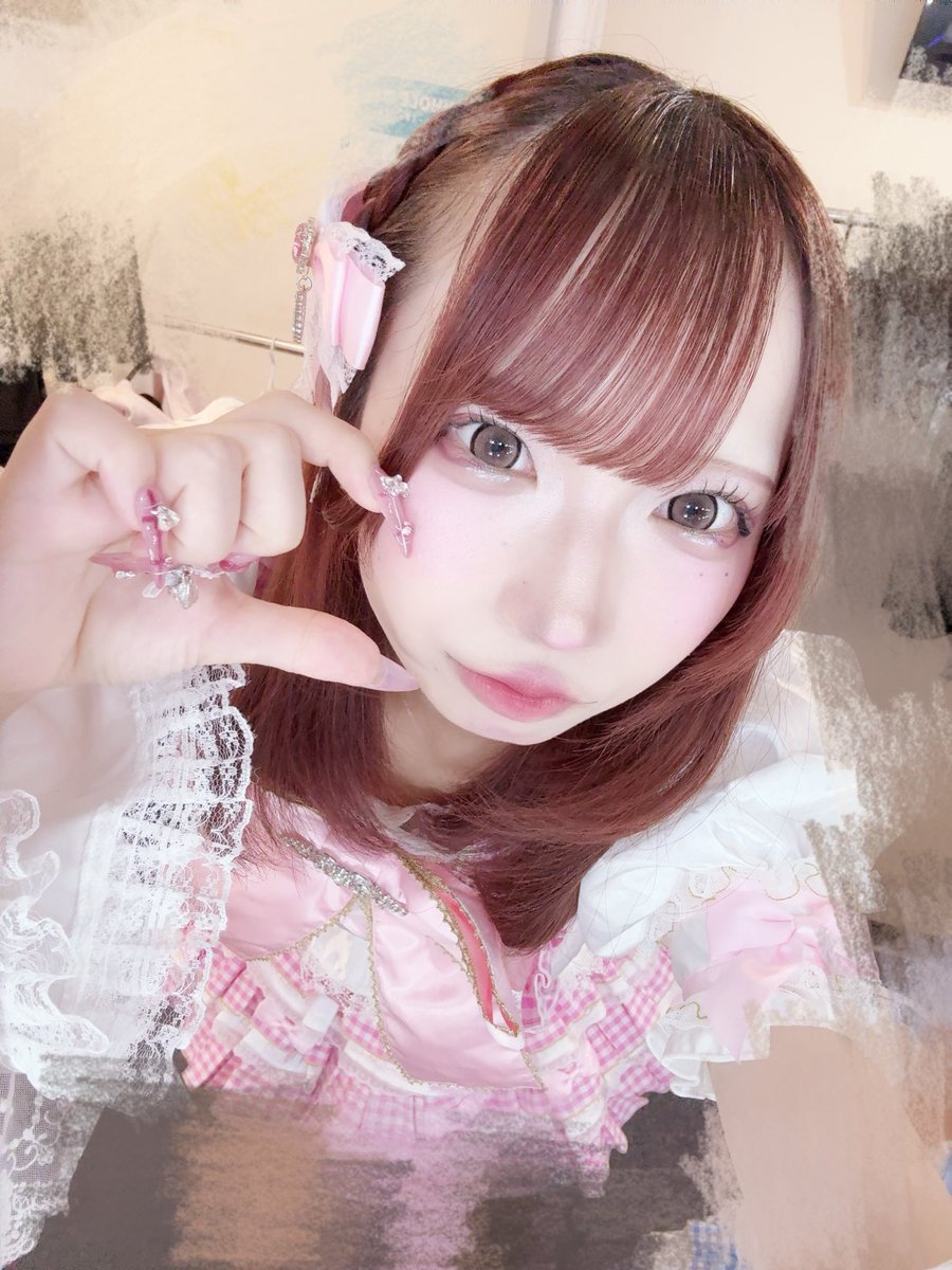 nina_8DOLL's tweet photo. 好き顔9人も選んでるの？私一択でしょ😡😡 https://t.co/o1DtYNT5jJ