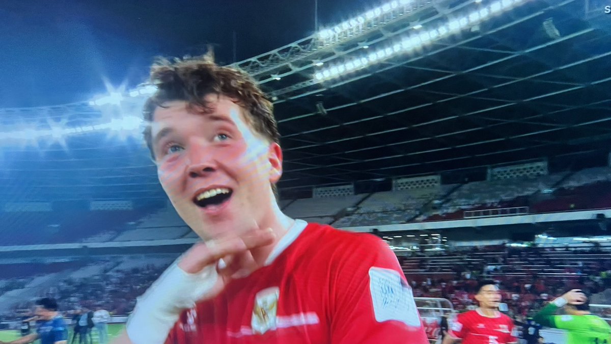 unmagnetism's tweet photo. si ganteng
selain baker dgn 5 gol, ole tampil bagus banget malam ini https://t.co/Kl0LmIrlyx