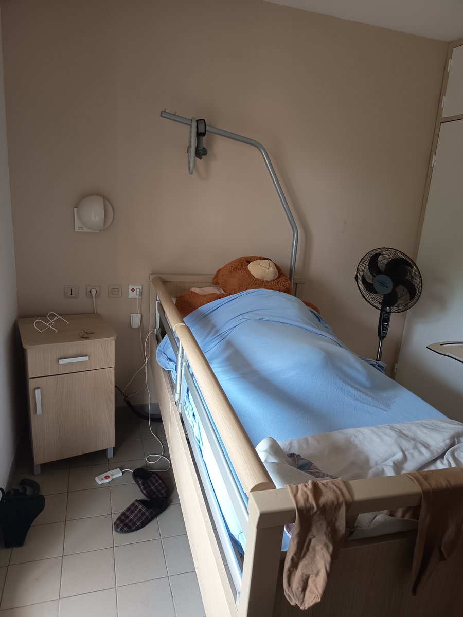CHMartigues's tweet photo. Le Centre de Ressources Territorial (CRT) Ouest Etang de Berre a organisé une chambre des erreurs « Tous acteurs dans la prévention du risque de chute » à l’EHPAD Les Cardalines d’Istres;
Chaque détail compte, chaque geste prévient, ensemble sécurisons notre environnement ! https://t.co/wPMbdBd7wq
