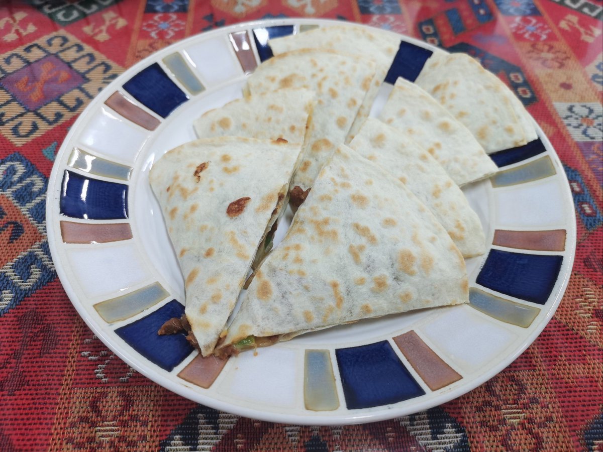 BrandieFelql's tweet photo. Descubrí una taquería escondida en el centro! Los tacos de carnitas son crujientes, jugosos y llenos de sabor, valor increíble para precio! https://t.co/8dCYNp3o35