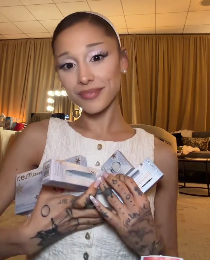 arianastills's tweet photo. ariana grande in new r.e.m. beauty video ♡ https://t.co/ICvJLTU0a5