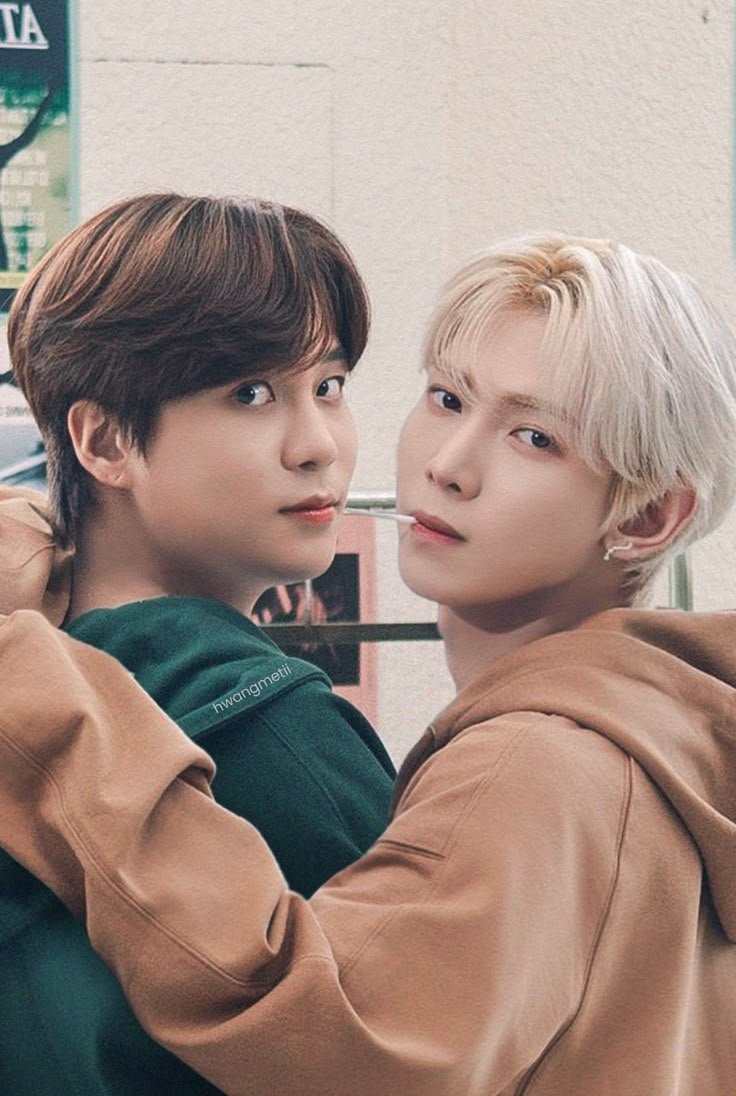 perkedelgemoy's tweet photo. JongSang is here! 

#ATEEZfanart https://t.co/lxLYSnBGpT