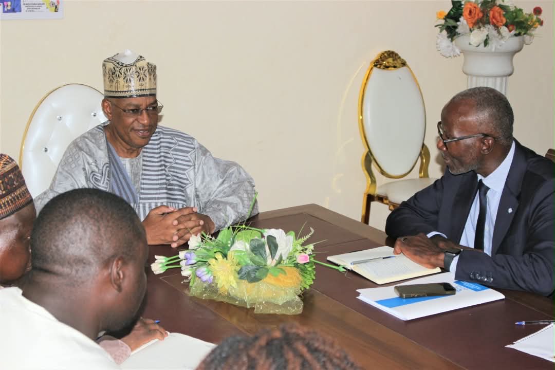 UN_Cameroon's tweet photo. On mission to Maroua for #WorldHabitatDay, Resident &amp; Humanitarian Coordinator @IssaSanogoUN met with Midjiyawa Bakari, Governor of the Far North Region, to discuss the humanitarian situation, urban development challenges and opportunities to strengthen collaboration btw 🇨🇲&amp;🇺🇳. https://t.co/3EPaDEPdWZ