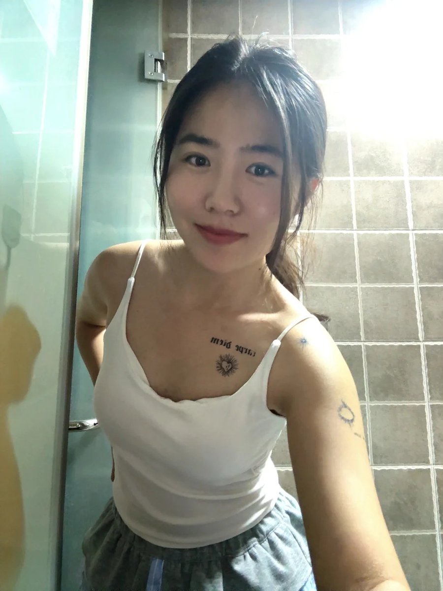 ihyeons0203's tweet photo. 有点笨拙 X约是很隐晦的吗？虽然胆小还想尝试。该怎么找呢？ https://t.co/xcfiQySQcP