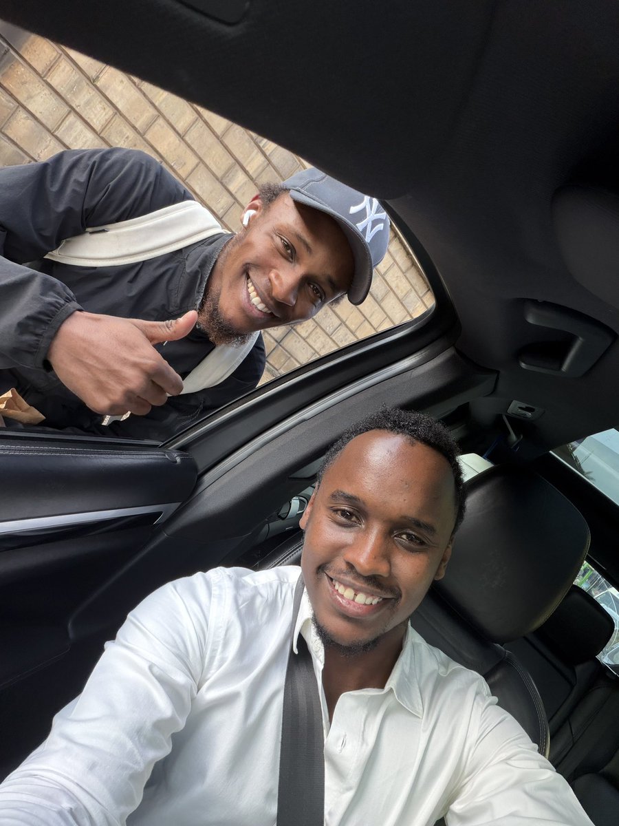 _manvokey's tweet photo. RT @KhalifKairo: Peeni kijana kazi, he  does branding
Immanuel Kamau, stopped and pitched me in traffic 0708 088 905 https://t.co/z7buAQynFB