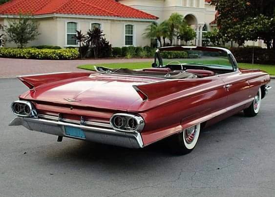 lippyent's tweet photo. Cherry 🍒 1961 Cadillac Series 62 Convertible! #ThrowbackThursday 🔙 🖤 🍒!! https://t.co/atr5R77dkT