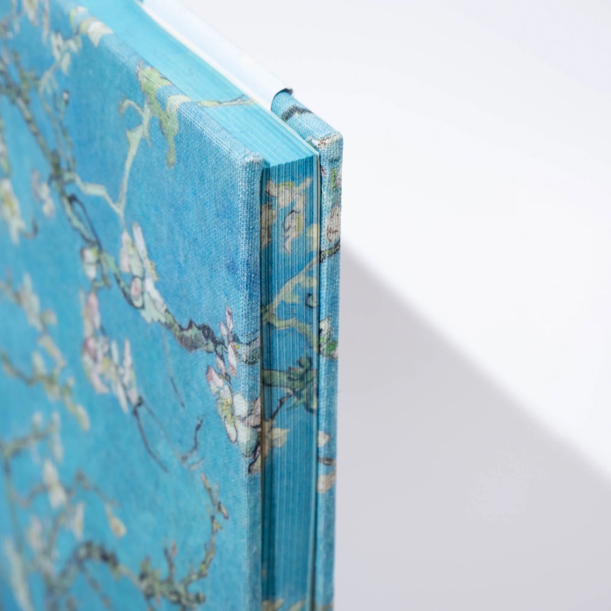 Art Book Iskusstvo on X: 