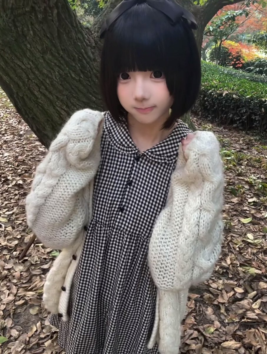 EmilyHopson1's tweet photo. 越来越冷啦大家多穿点哦～(´-ω-`) https://t.co/rZxvM6SyFF