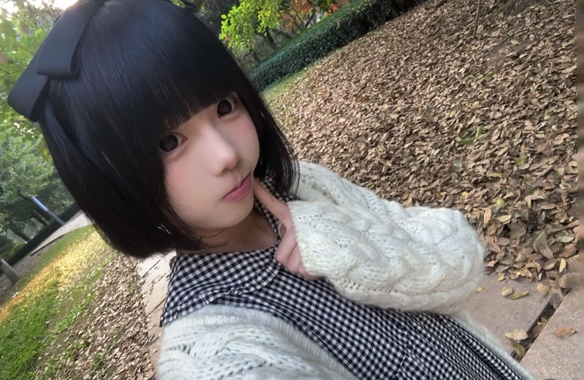 EmilyHopson1's tweet photo. 越来越冷啦大家多穿点哦～(´-ω-`) https://t.co/rZxvM6SyFF