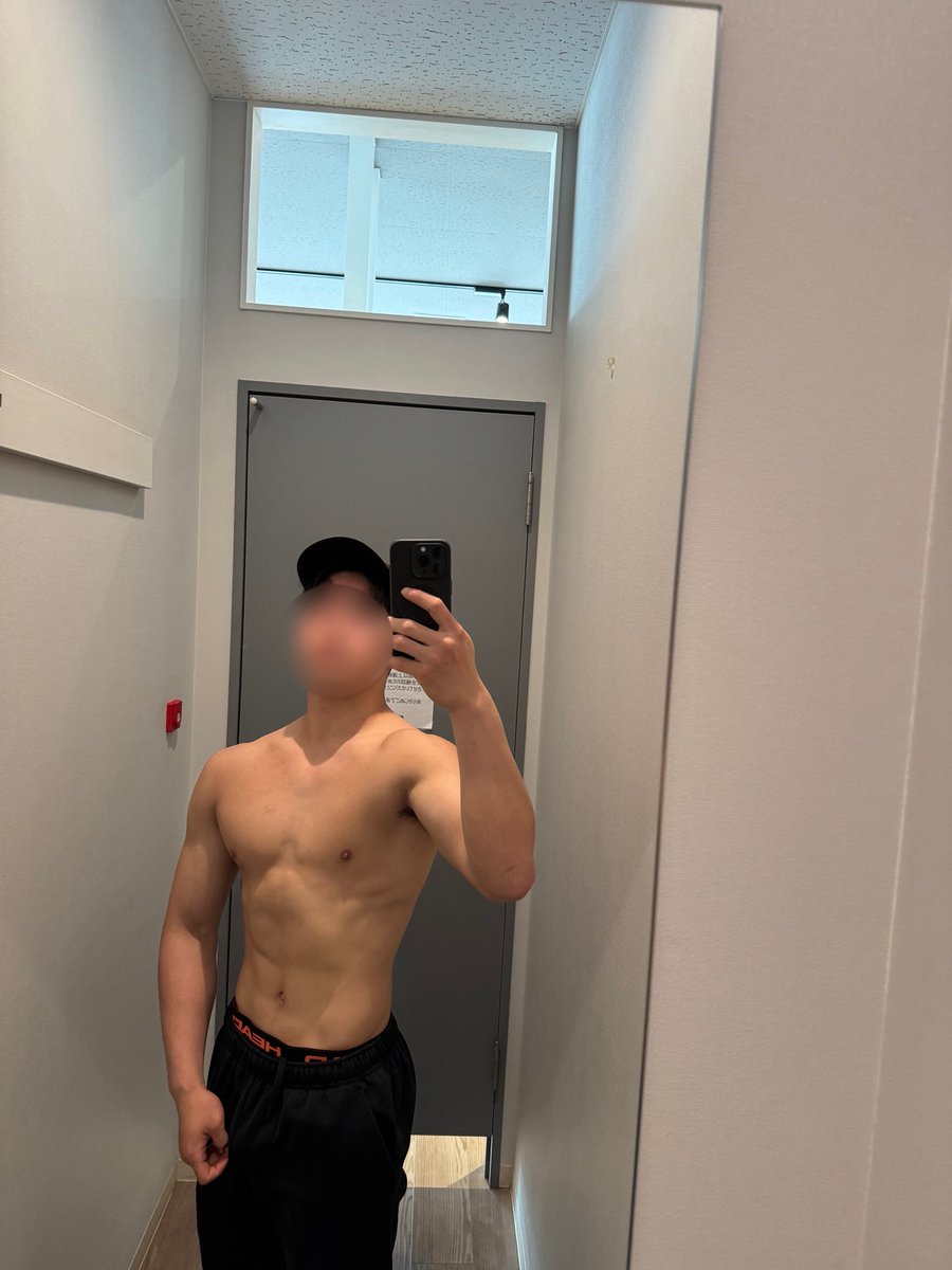 ryuxxperj's tweet photo. ジム終わり🏋️
#裏垢男子
#裏垢女子
#裏垢女子と繋がりたい https://t.co/MFG9H9rdH8