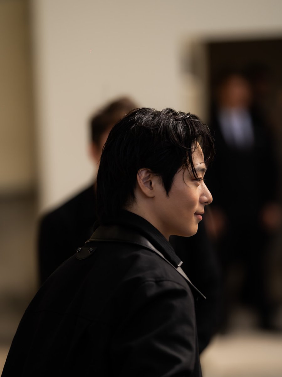 dailyljy's tweet photo. juyeon on photographer robinson krusoer's instagram 📸

JUYEON FOR BALENCIAGA PFW
#JUYEONxBalenciaga
#JUYEON #주연 https://t.co/n0Hdn9yxmB