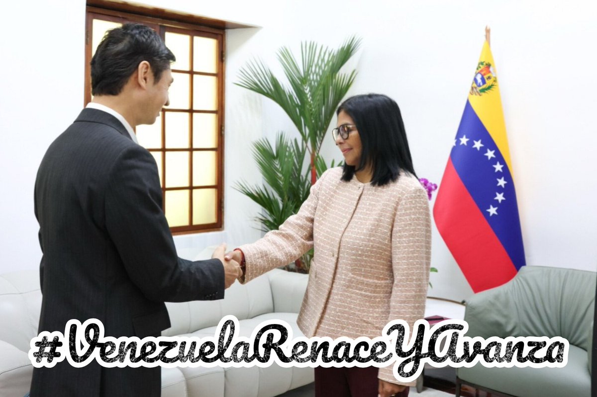 Ilianatsm's tweet photo. Presidenta felicita a la República Popular China por su 77 ° aniversario.

#VenezuelaRenaceYAvanza https://t.co/tkVexNrmv9