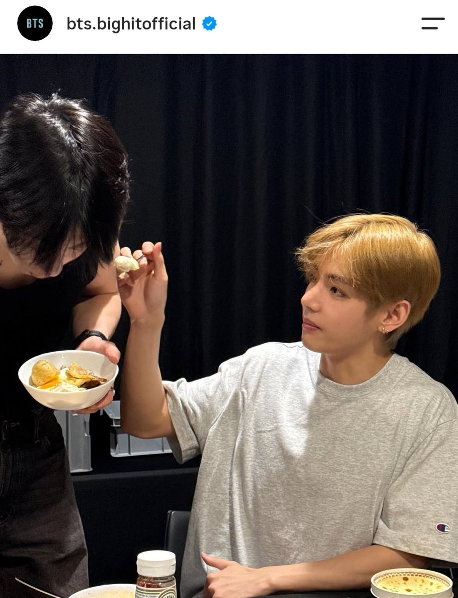 rantapologist's tweet photo. Fanservice                                  Reality https://t.co/80ivgohjYC