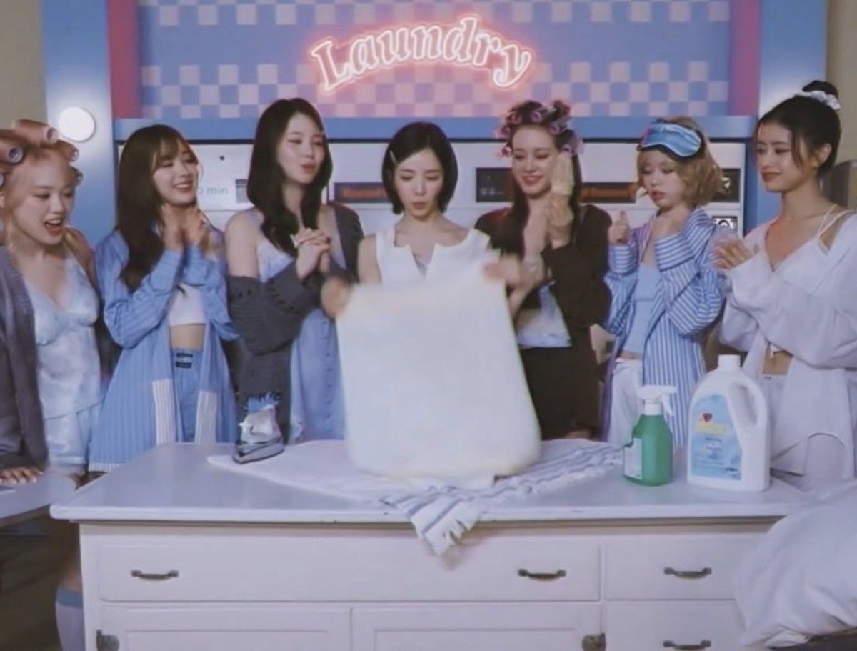 qweenbeeval's tweet photo. making THREE of your girl groups release seasons greetings with a laundry/cleaning/housework concept is such a bizzarre decision from jyp entertainment. can't say i'm a huge fan of this https://t.co/efJm8NXuGz