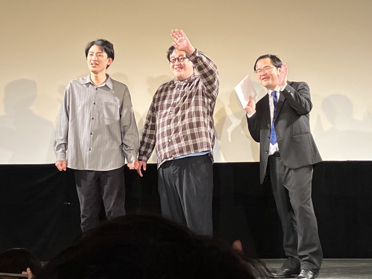 ssn_siy's tweet photo. 私には二人の手が当たってる気がしてならないが、きっと当たっていないんでしょうね。 https://t.co/gfPdCgtMuv