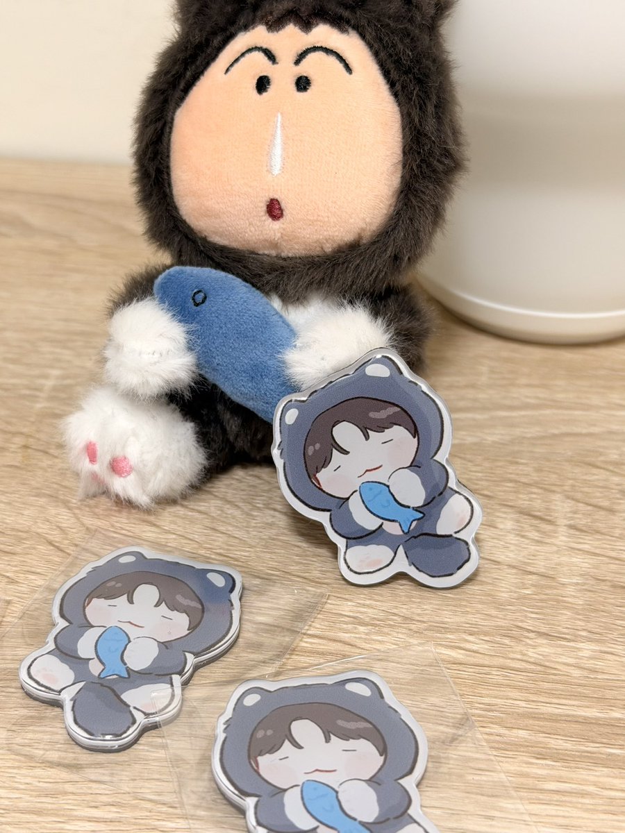 ccc___ccc___'s tweet photo. 아리랑 𝗶𝗻 𝗸𝗮𝗼𝗵𝘀𝗶𝘂𝗻𝗴 應援物發放

🐟線上🐟
貓咪摸魚滴膠磁鐵➡️15份
10/10 20:00賣貨便連結下單
前一日會在主頁發布連結🔗
—————————————————
🐟線下🐟
貓咪摸魚滴膠磁鐵
11/21➡️17份
11/22➡️17份
當日抵達會場會即時更新發放位置
出示推特追蹤畫面、講一個🐱的優點即可領取一份✅ https://t.co/VRPoLKEvDh