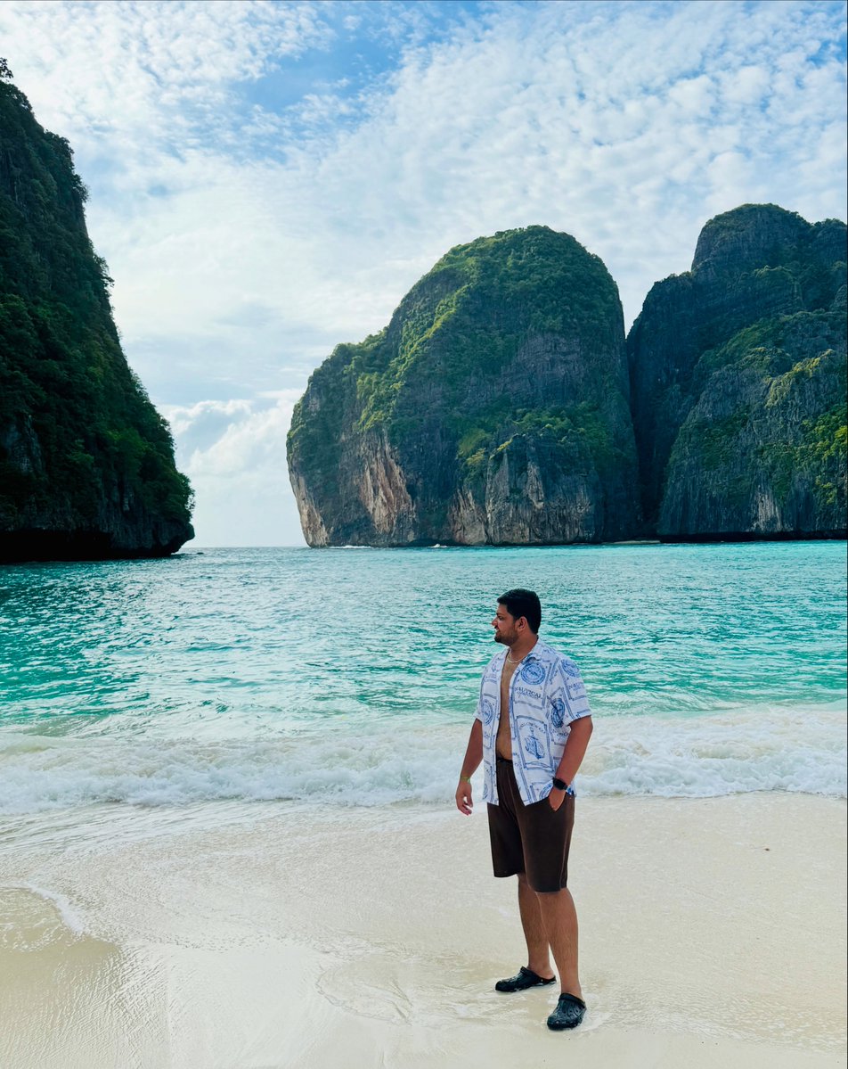 Hanifeb79's tweet photo. Thailand, you had me at turquoise❤️

#thailand #mayabay #phuket #phiphi #wanderer https://t.co/mB0XZnBXtM