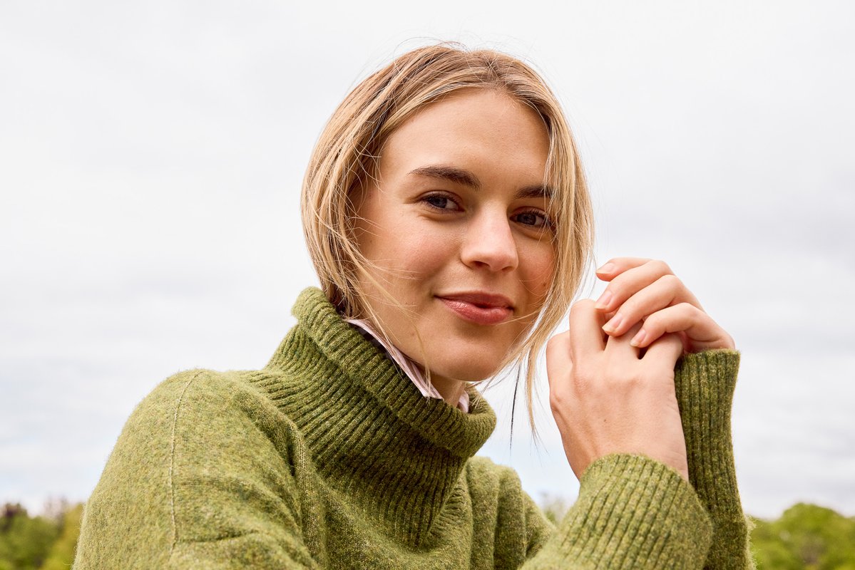 nautica's tweet photo. October 1st: Official sweater weather season 🍂
https://t.co/vzNPNEj3lo https://t.co/wqLtHa7tSC