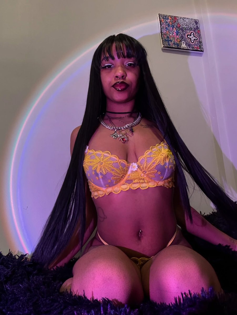 nickiyunooo's tweet photo. 😍 https://t.co/ylvwZsoSbS