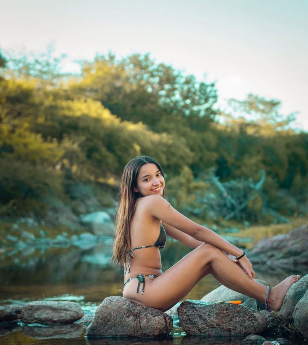 dannnoo33040's tweet photo. 8.5/10 Selena from Argentina  her cuck wanted me to expose his nice ass sister, if you want me to rate your irls dm me https://t.co/yWD1ClhHw0