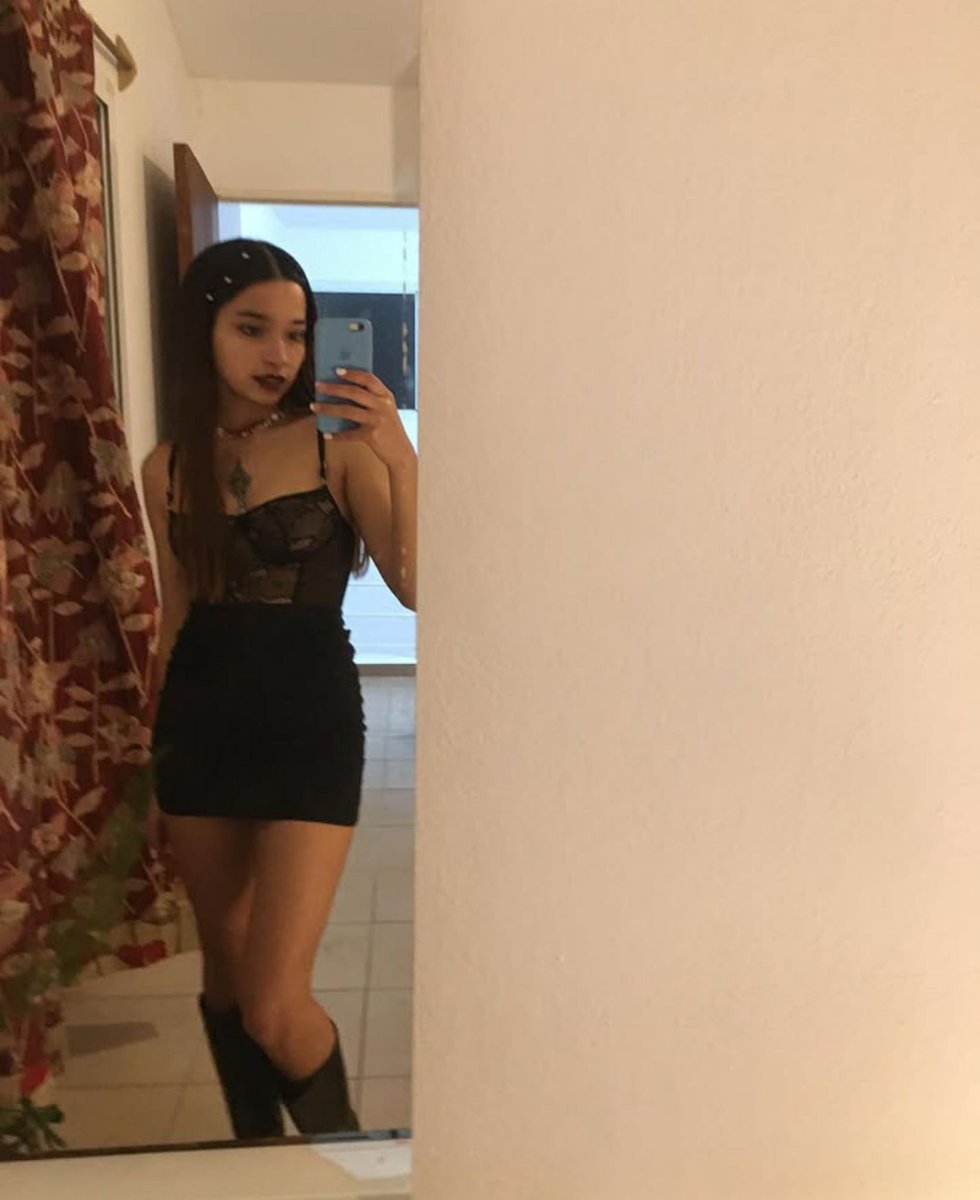 dannnoo33040's tweet photo. 8.5/10 Selena from Argentina  her cuck wanted me to expose his nice ass sister, if you want me to rate your irls dm me https://t.co/yWD1ClhHw0