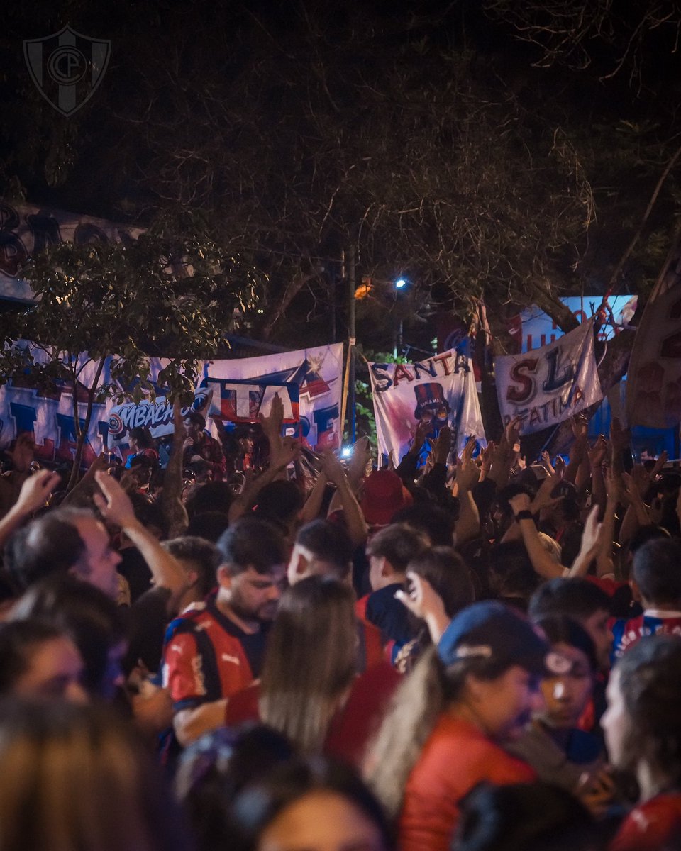 CCP1912oficial's tweet photo. ¡Capital del Sentimiento! 🏟️🔥

#CCP114Años 💙❤️ https://t.co/um3dxbv6Of