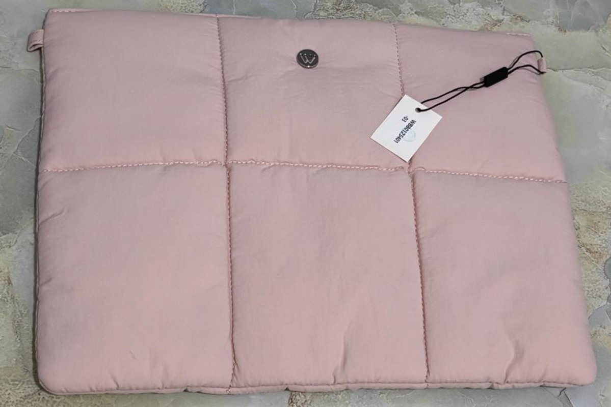 doymaniss's tweet photo. wts // want to sell

Sleeve laptop westbronco new 
Kondisi seperti di video yaa

🏷️150k
HB = 250k
✓ co shopee/tiktok freeong
🏠 Bekasi

DM for detail 
Tag. Tas #zonauang https://t.co/wFItEMxfs1