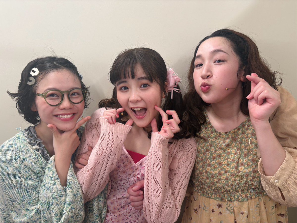 Tamura_Meimi's tweet photo. 『#オンリー・ロンリーガールガールガール』
初日、無事終了しました。ほんとに最高の初日で、ここまで一緒に作り上げてくださったスタッフの皆様、戦ってくれたキャストの2人に心から感謝🥲
みんなのことが大好き。
明日からもがんばります！
感想は、　# オンロンで！ https://t.co/MWEYb7O0We