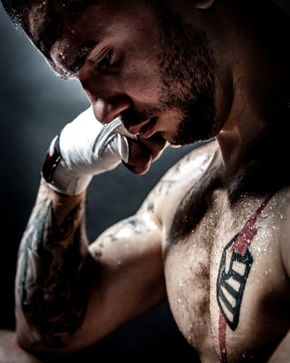 GarciaMaricel's tweet photo. TROPHรENSAMMLER bad B. O. Y. ๐ช๐ฝ๐
โข
โข
โข
โข
โข
โข
#thaiboxing #boy #fightclub #sportsman #fighter #wegbuttern #sportlerportrait #muaythai #boxingportrait #photography #manpower #schwarzesherz #hamburg #hamburgmeineperle #badboy #sport #manshealth https://t.co/Z7R443IYxn