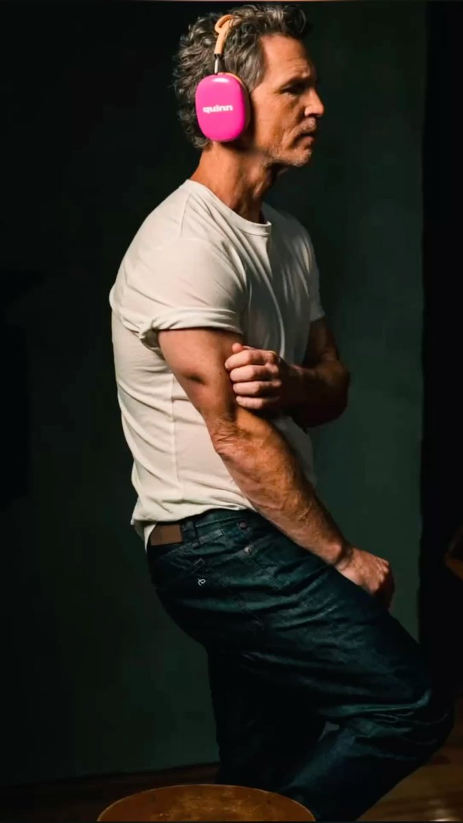 gthsmnst's tweet photo. yall did not just skip this man???? https://t.co/NiruVVVYVD