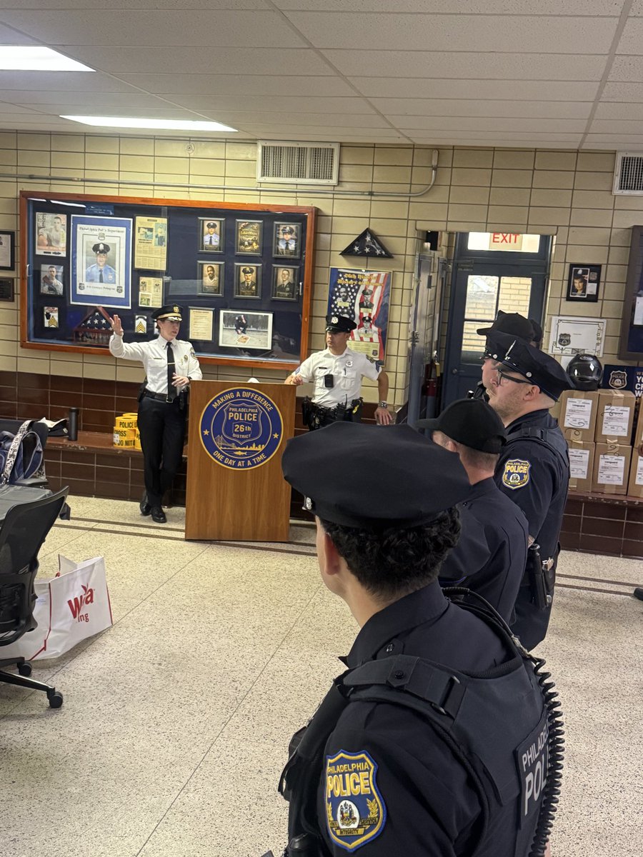 PPD26Dist's tweet photo. Thank you to the Philadelphia Police Foundation for your presence and generosity in supplying lunch to the Officer’s of the 26th District. @PPDAnthonyLuca @PPD26Dist @PhillyPolice https://t.co/FHJJgRjOzX