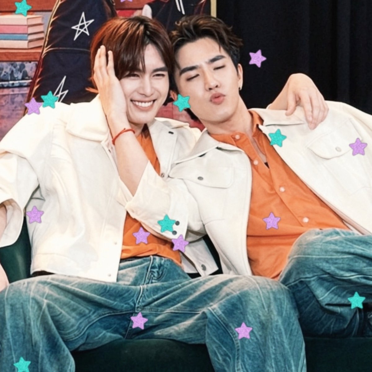 forporfile's tweet photo. แด๊ดป๊ารักกันมากมั้ยวันนี้      เมี่ยงทำงานเลี้ยงตัวเองอยู่เยย

SHOPEE PERTHSANTA NAROCK MAK

#ShopeeLivexPerthSanta https://t.co/dBVD6utrKh