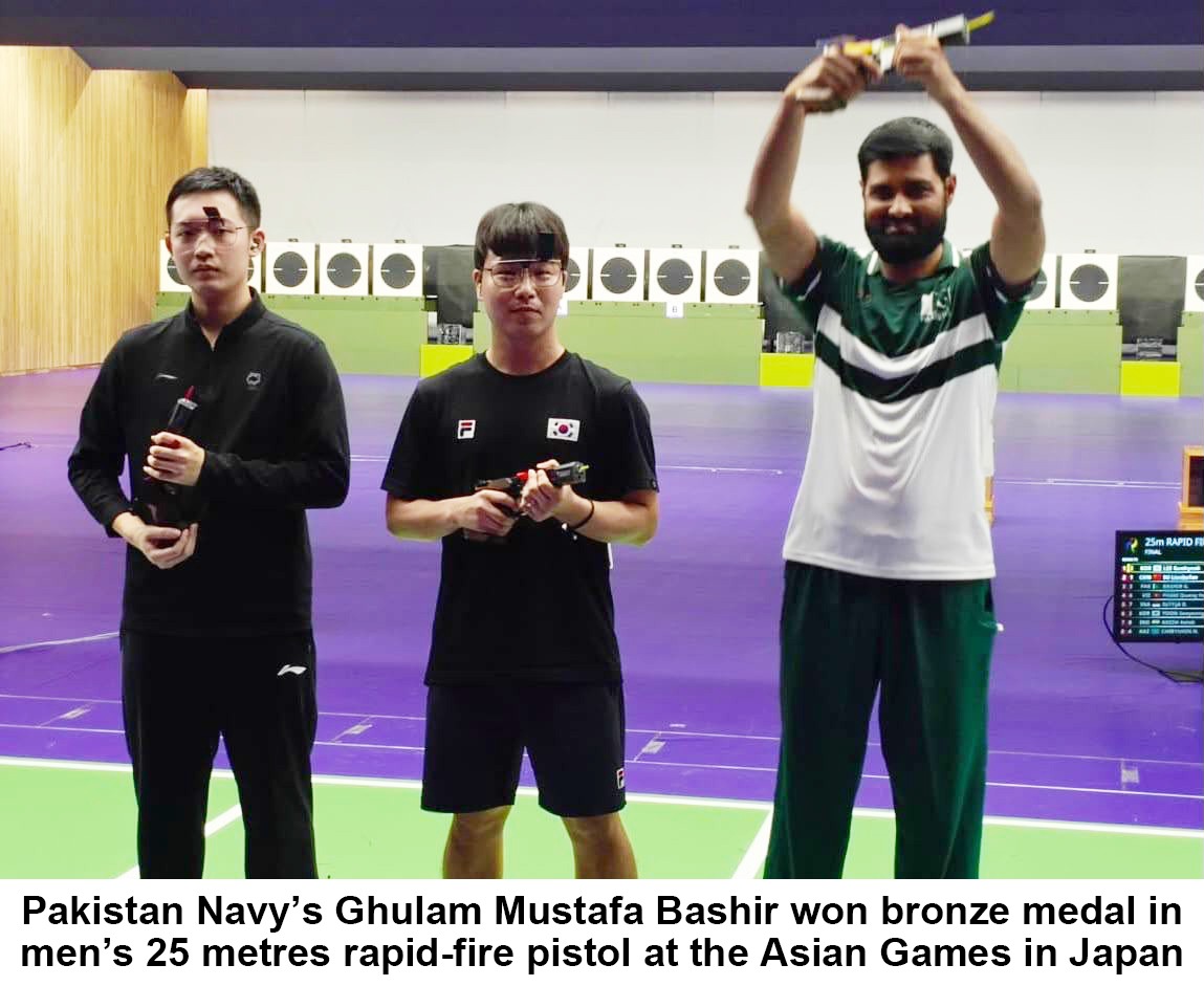 dgprPaknavy's tweet photo. Representing Pakistan at ongoing Asian Games in Japan, Ghulam Mustafa Bashir, MCPO/PTI of PN, delivered commendable performance in 25m Rapid Fire Pistol event, securing an Individual Bronze Medal among 27 participants. His achievement has brought pride to both Pakistan and PN. https://t.co/jrXyb1OHZy