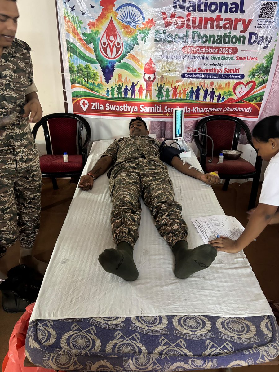 134_bn's tweet photo. On National Voluntary Blood Donation Day, 134 Bn CRPF organized a blood donation camp at Unit HQr, Dugni Saraikela under the theme "One Drop of Humanity. Give Blood. Save lives."
@crpfindia 
@HMOIndia https://t.co/uoOiTUbXJt