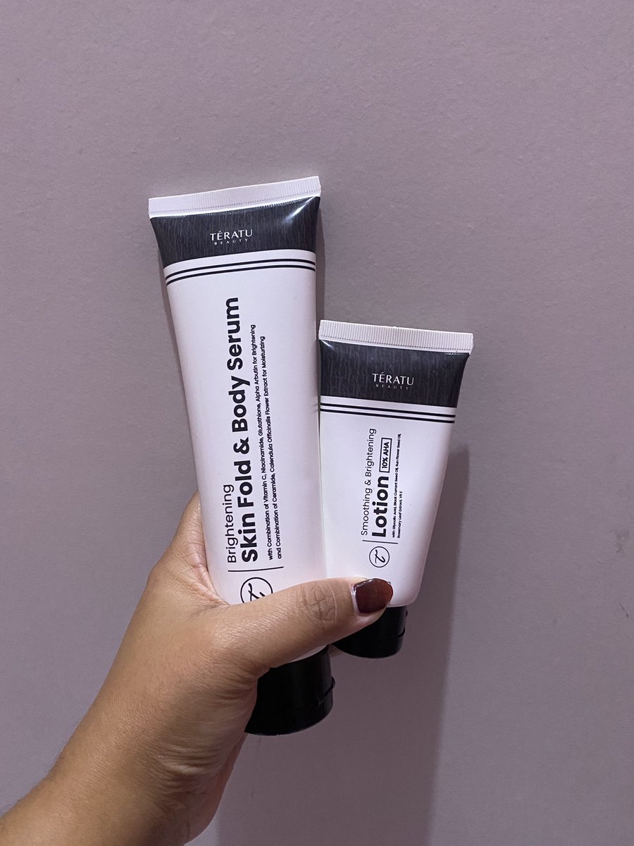 dittazharra's tweet photo. saat ini yg kupake rutin :

🍃 exfoliate : https://t.co/BSfZAGI9St
🍃 lotion AHA : https://t.co/nAq5UN9bNj
selang seling sama exfonya
🍃 body serum brightening : https://t.co/VBJCcamZ56

untuk lotion bebasss, tergantung selera wangi2an dan selera kelembaban aja. ✨🫶🏻￼ https://t.co/JfaBvpYADP