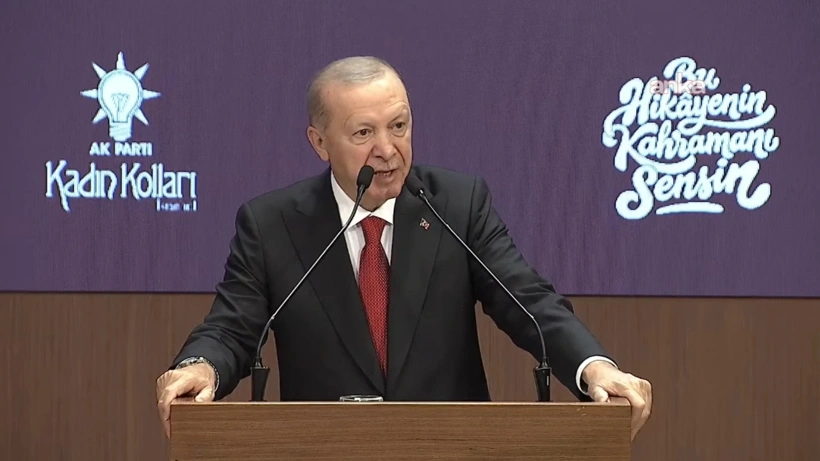 halktvcomtr's tweet photo. Erdoğan: Partimize yönelik bir saldırı kampanyası başlatıldı
https://t.co/uXCA3PReEs https://t.co/mU0wLCzlZh