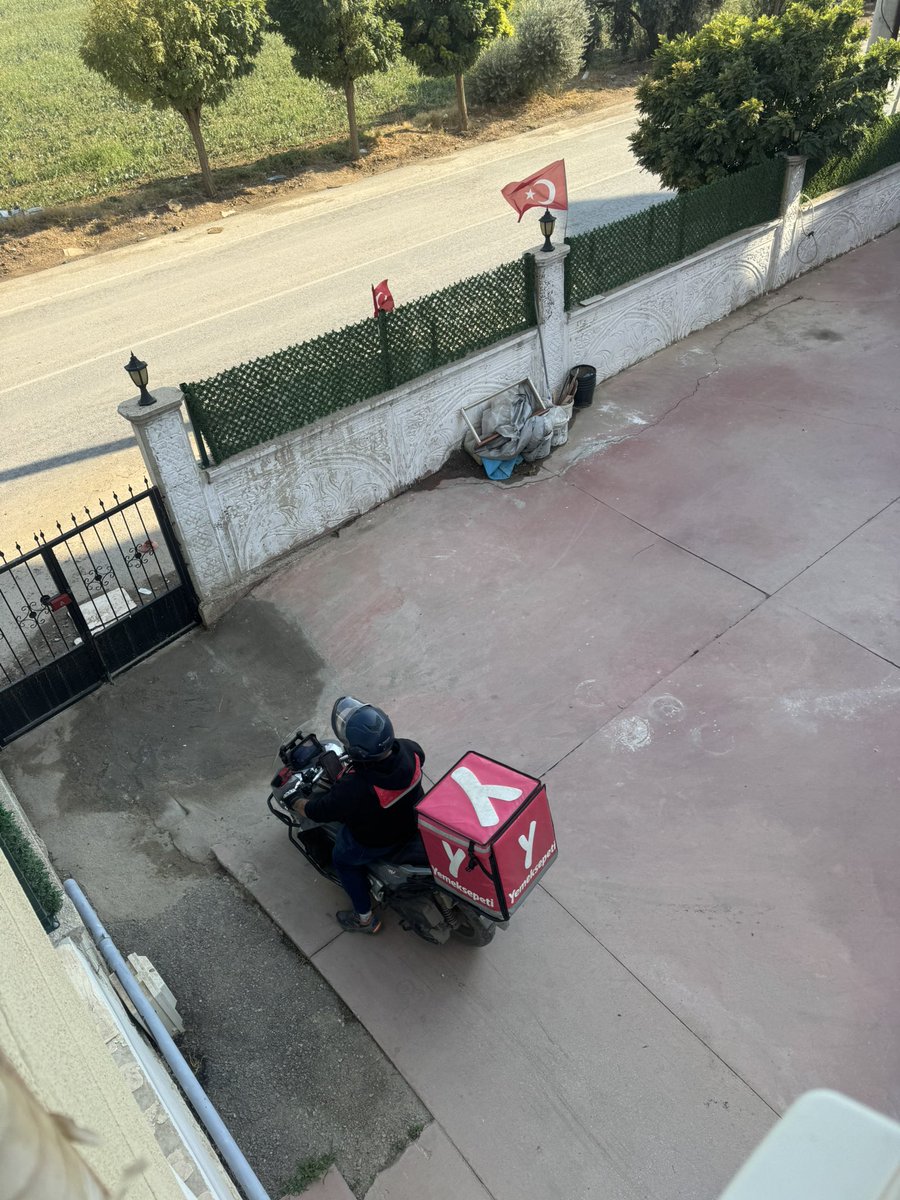 Elifbenad's tweet photo. Bir erkeği şöyle hizaya sokacaksınız. Nasıl olmuş kızlarr ? https://t.co/248hY3rmAX