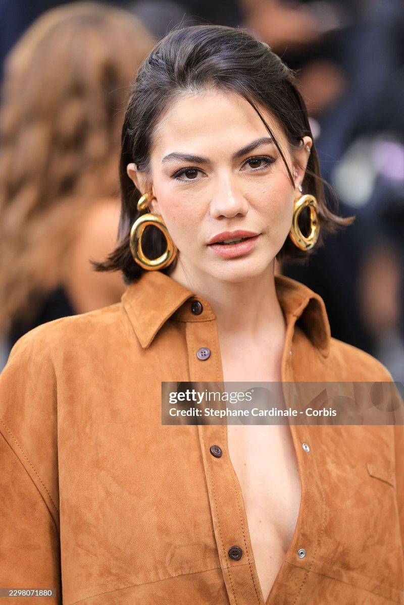 PortalDemetBR's tweet photo. 📸 | @/GettyImages • Site
#DemetÖzdemir deslumbrante como convidada no desfile da Balenciaga, durante a Paris Fashion Week. ✨

DEMET FOR BALENCIAGA PFW
#DemetÖzdemirxBalenciaga
#DemetÖzdemir #PFWSS27 https://t.co/YNusOAIGdj