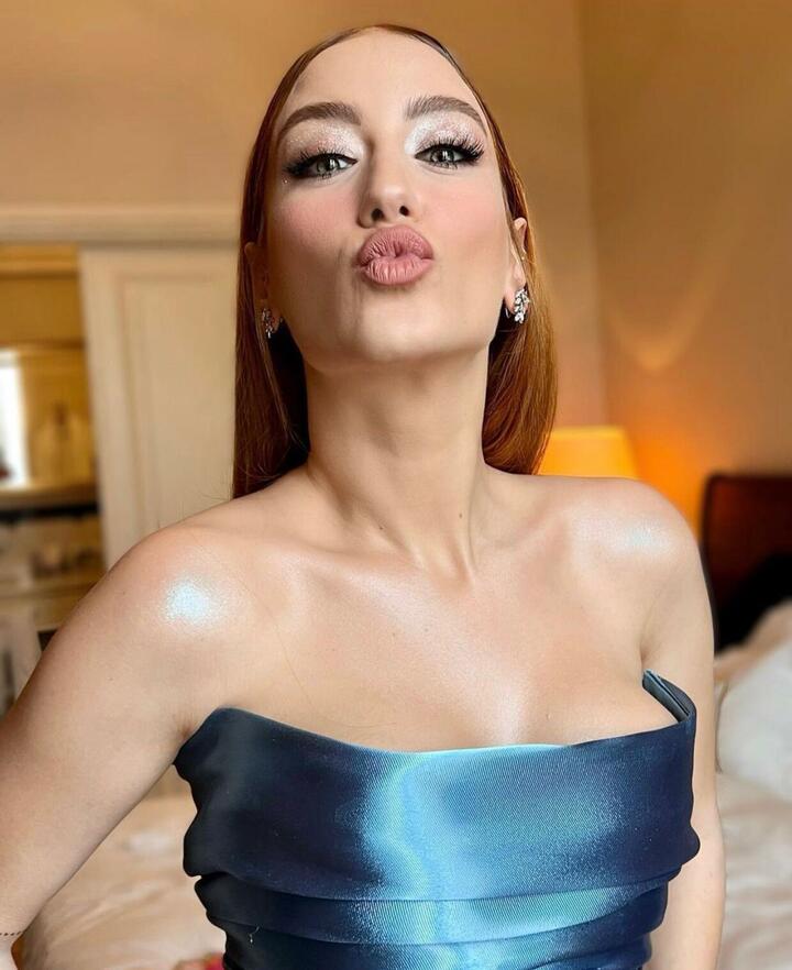 adiba_hanim1's tweet photo. Iyi ki doğdun kalbim 😘😘💘🧿 https://t.co/pZ2I3VZ2Hy