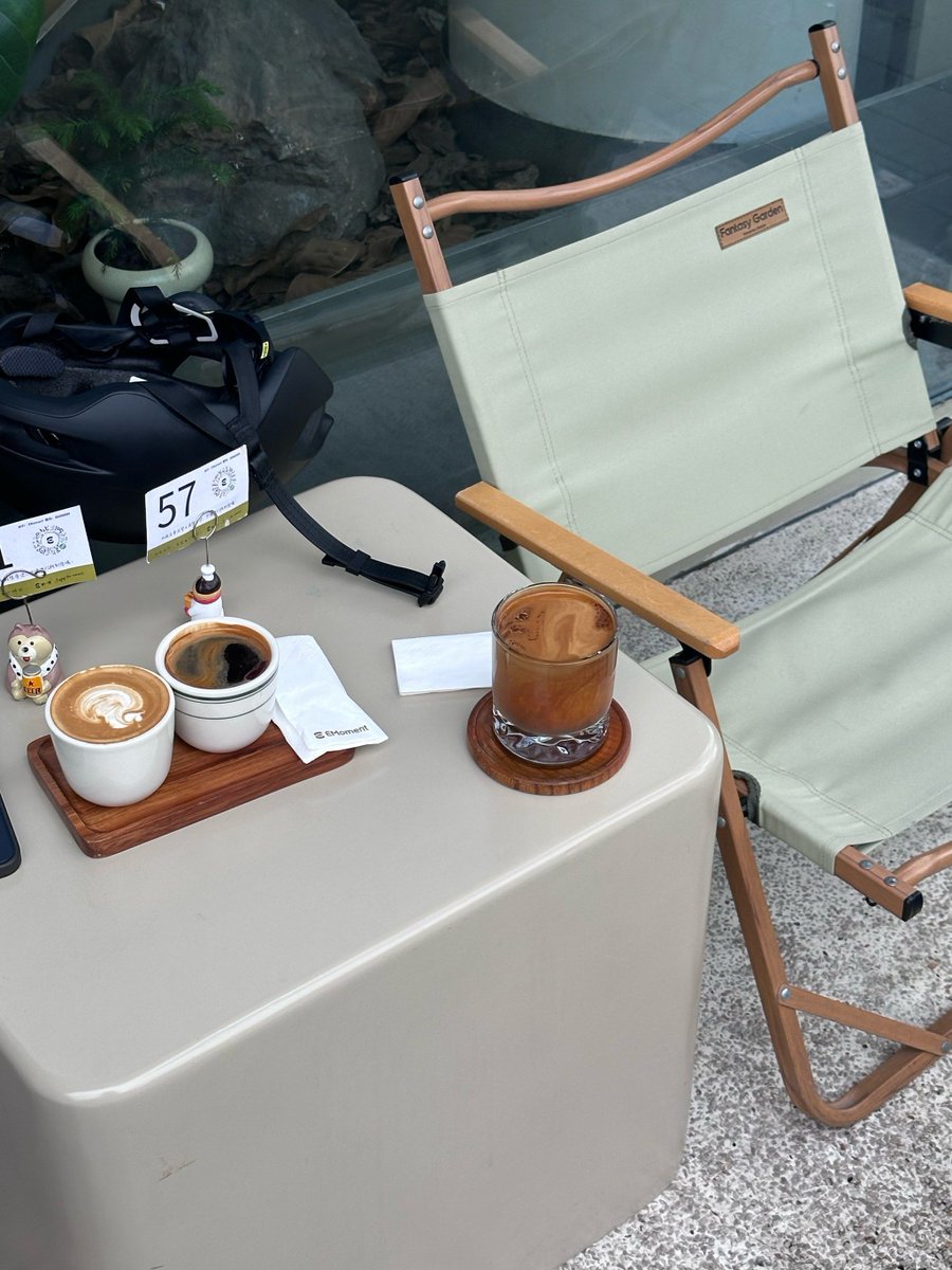 krist24003's tweet photo. When it comes to small moments, comfort and style go both ways https://t.co/sLQINmPmmV