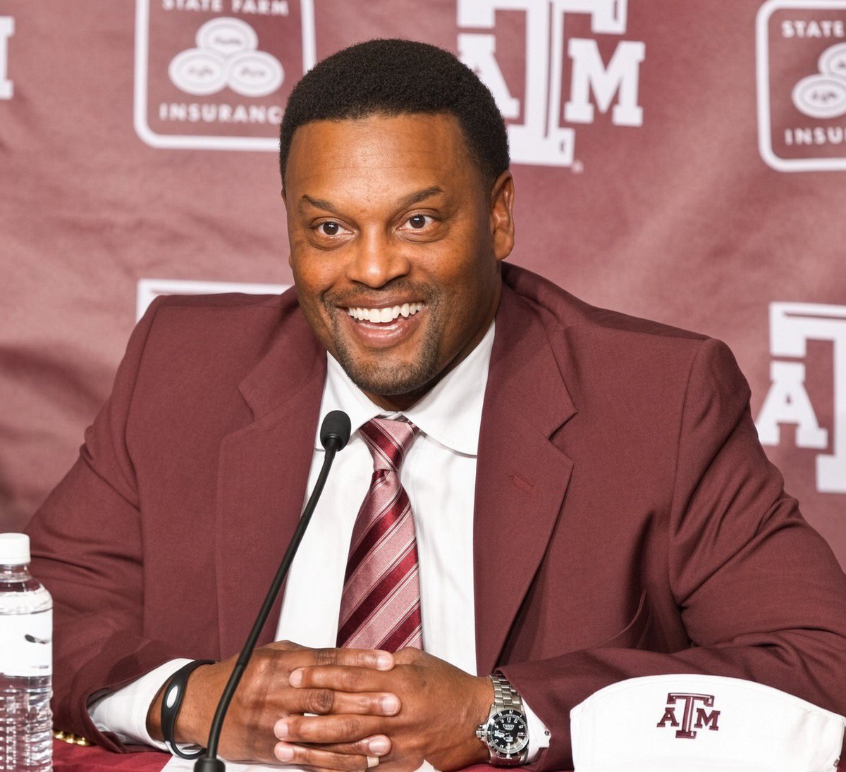 kyleumlang's tweet photo. If Texas A&amp;M had never fired Kevin Sumlin and they continued giving him $2 million raises every 4 years and he kept his 66.2% win percentage, the Aggies today would have saved $102 million and had two more wins 👀 

#AggieFactThursday https://t.co/sROgTpVyVu