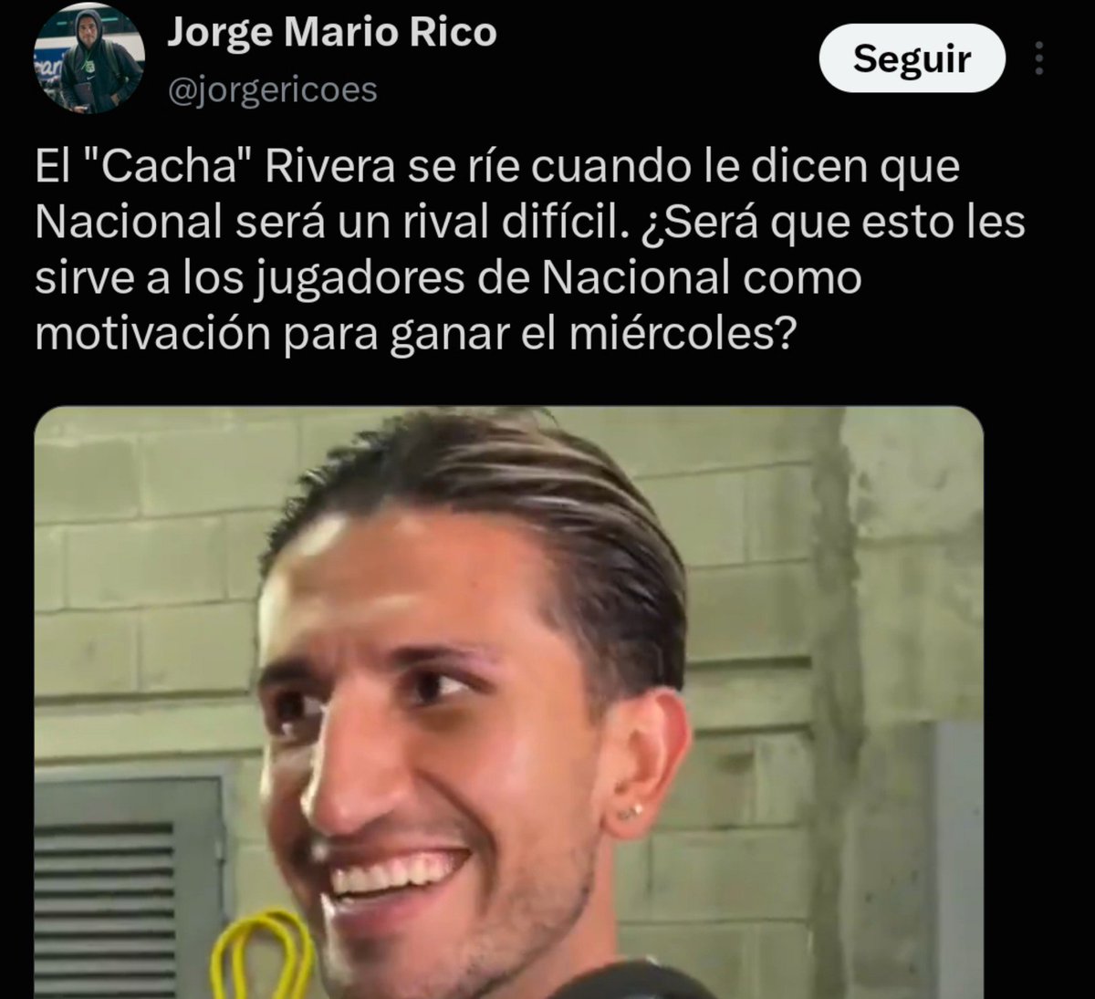 Millosporla17's tweet photo. Se ofenden por una sonrisa de Daniel Rivera pero les parece muy crack qué un jugador de su equipo se ponga de bocon (normal de ellos) https://t.co/gYkkdRIjDq