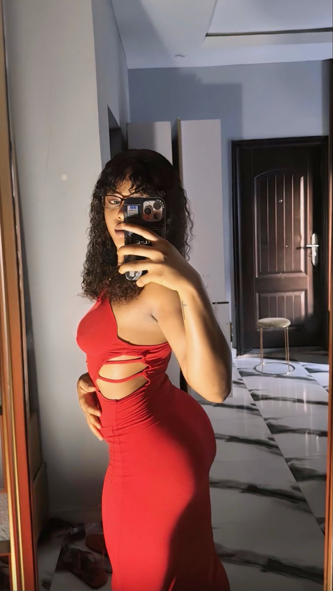 Adorablebaddi3's tweet photo. Body card           or.                Face card? https://t.co/jpQP7rtzyH