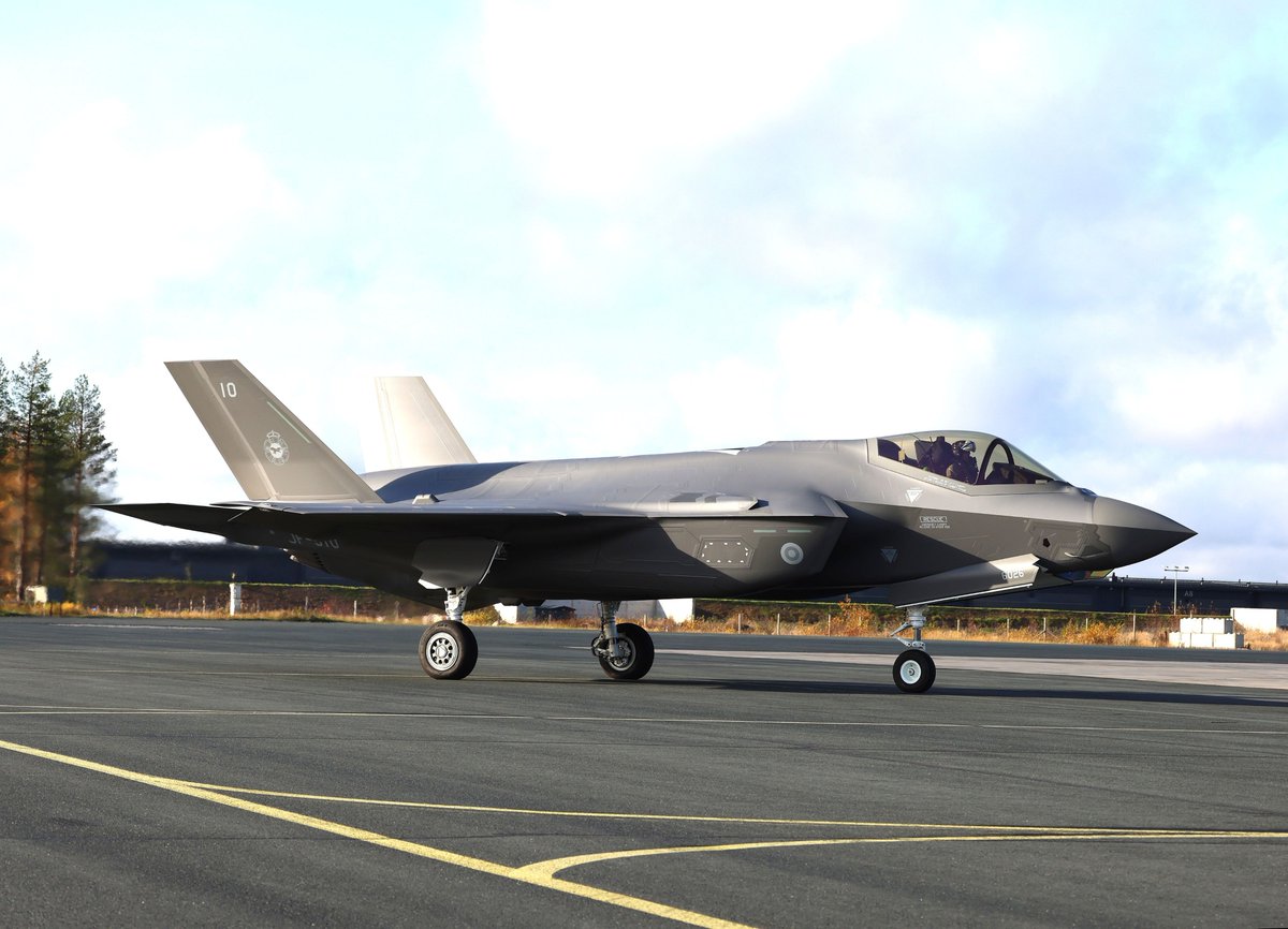 FinnishAirForce's tweet photo. The Finnish Air Force presented its first F-35A Lightning II fighter jets to arrive in Finland to invited guests and media at the Lapland Air Wing in Rovaniemi on 1 October 2026. 

The ceremony included the first F-35 flight by a Finnish pilot in Finland. 

#ilmavoimat #F35 https://t.co/avsSkIOaYT