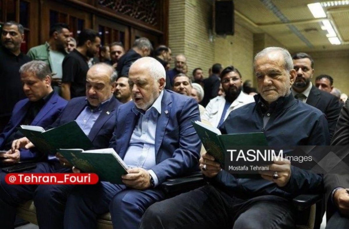 Mojtahed315's tweet photo. همه جور انگلی موجوده، عامل آمریکا،
پانترک، مفسد اقتصادی، ستون پنجم …
#کودتا https://t.co/T7eAVVISDh