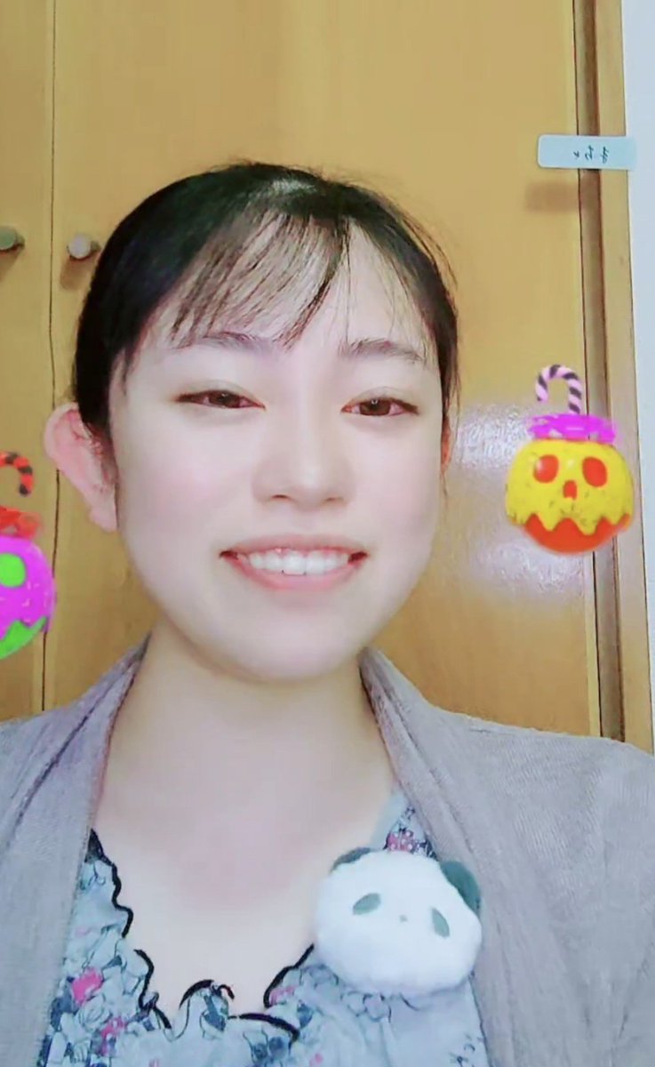 BuzzVideonoai's tweet photo. 昨日もありがとうございます！

ねぇねぇ。
蜂の巣を発見したのですが、これどうすればいいのでしょう🥺
だれか教えて…

配信はじめます🙇 https://t.co/jrDFwTaTiv