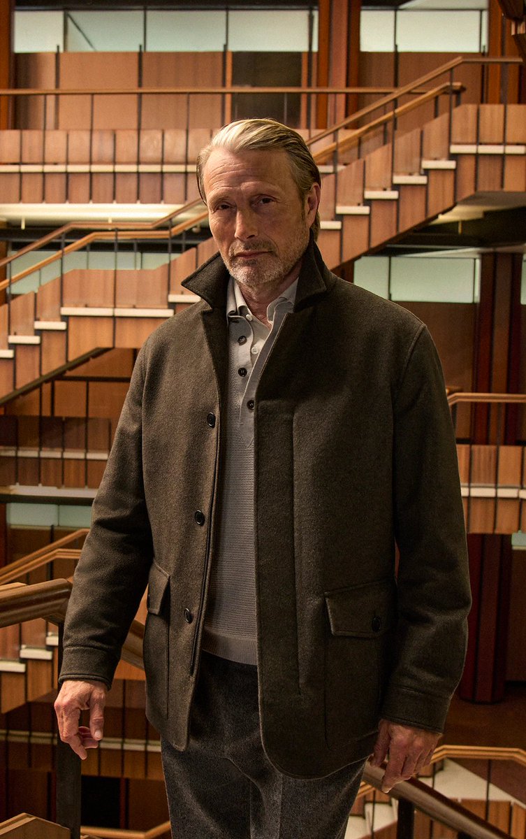 waru1322's tweet photo. Falcon Jacket: New Men's Oasi Cashmere Jacket | ZEGNA
https://t.co/AVOshUd5R1 https://t.co/lzfNC85nXT